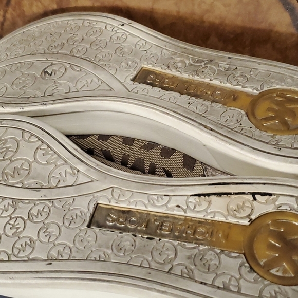 Michael Kors Leather Upper Sneakers SZ 8M - Picture 4 of 8